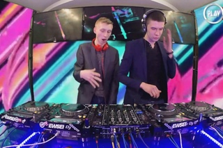 BLACK & WHITE - Live @ PLAY TV