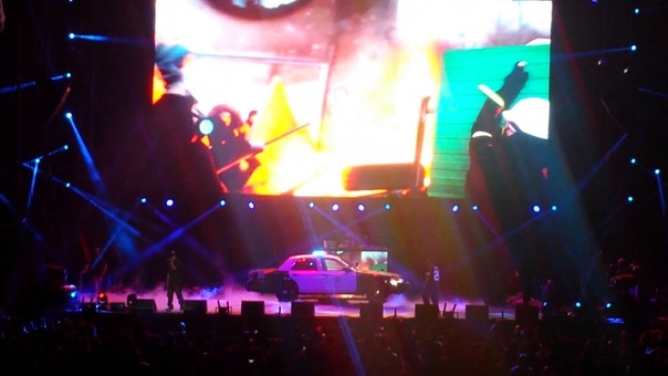 Fuck The Police ( Live At BET Experience