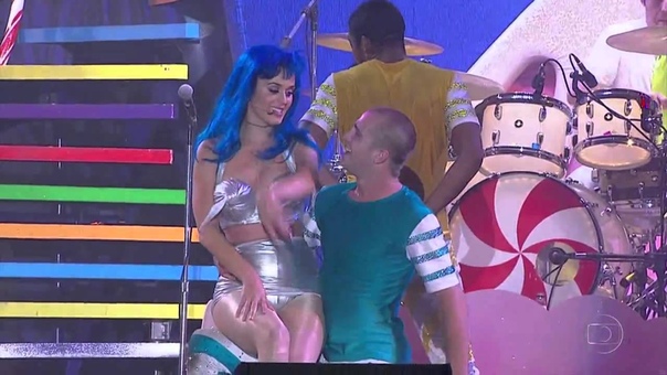 Katy Perry California Gurls ( Live at Rock In Rio Brazil 2011)
