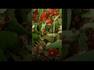 Табуле из киноа с цукини и помидорами 🍅