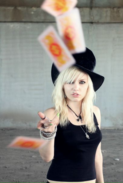 №25, Анжи Пип №25, Анжи Пип