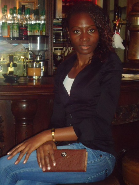 №12, Julie Moche №12, Julie Moche