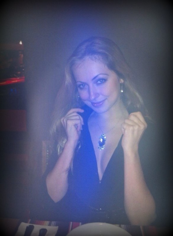 Elena Oberoi | Singapore