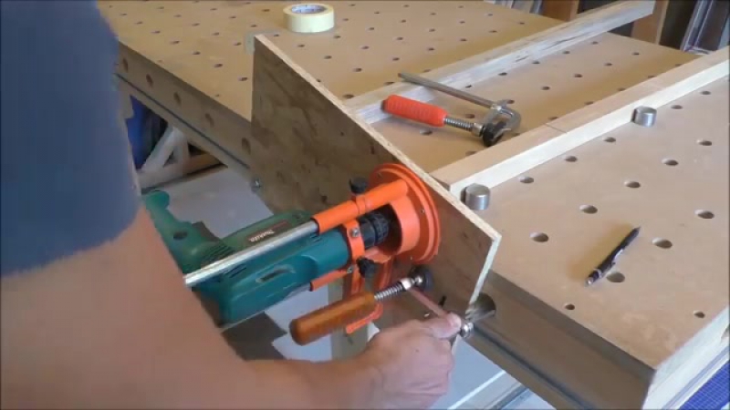 Присадочно сверлильное приспособление из дрели ( Drill press